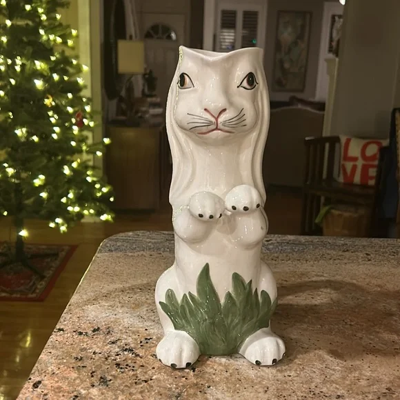 RARE PORTUGESE Vintage bunny vase or water pitcher - Picture 2 of 5